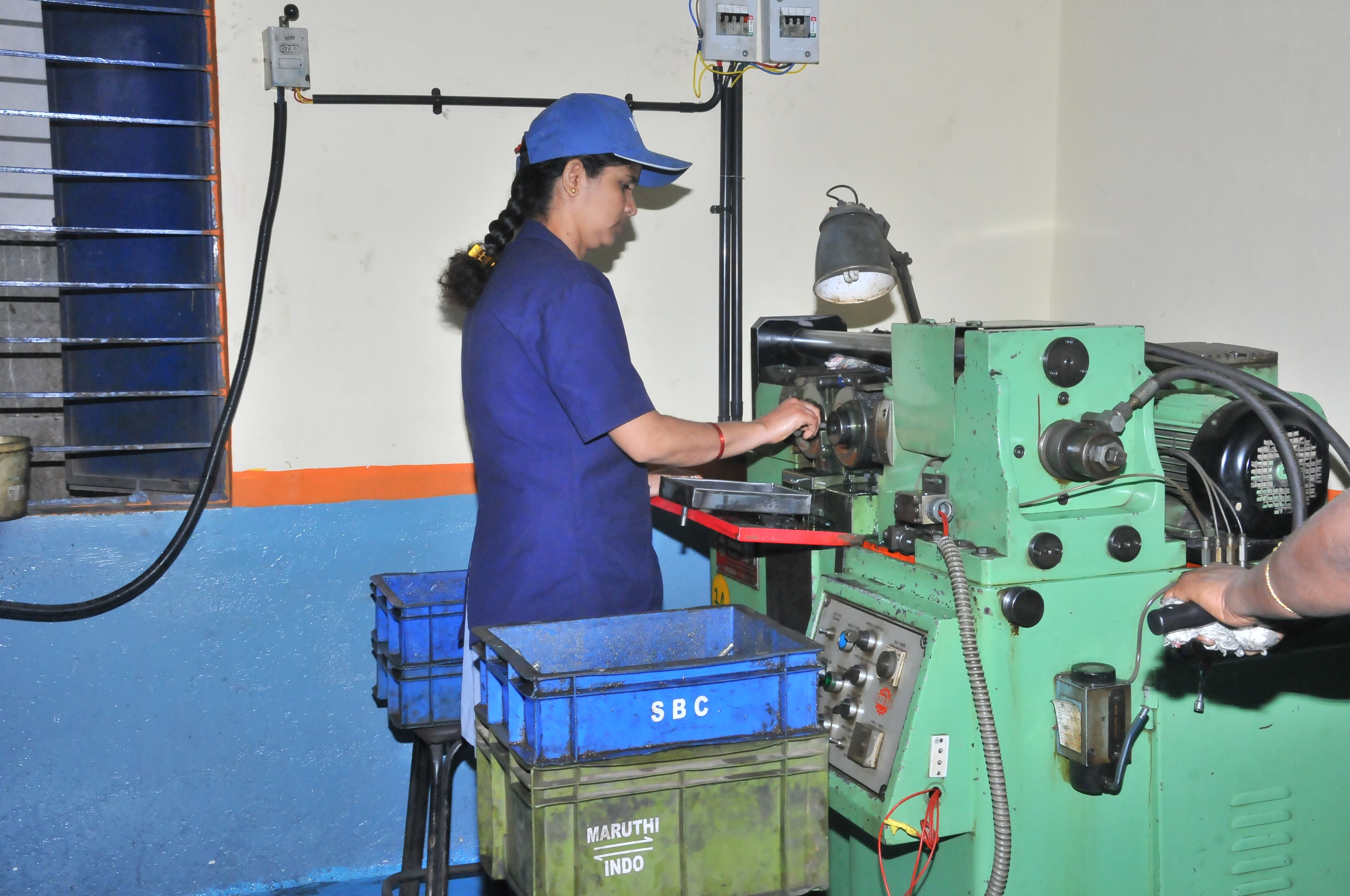 Thread Rolling Machine