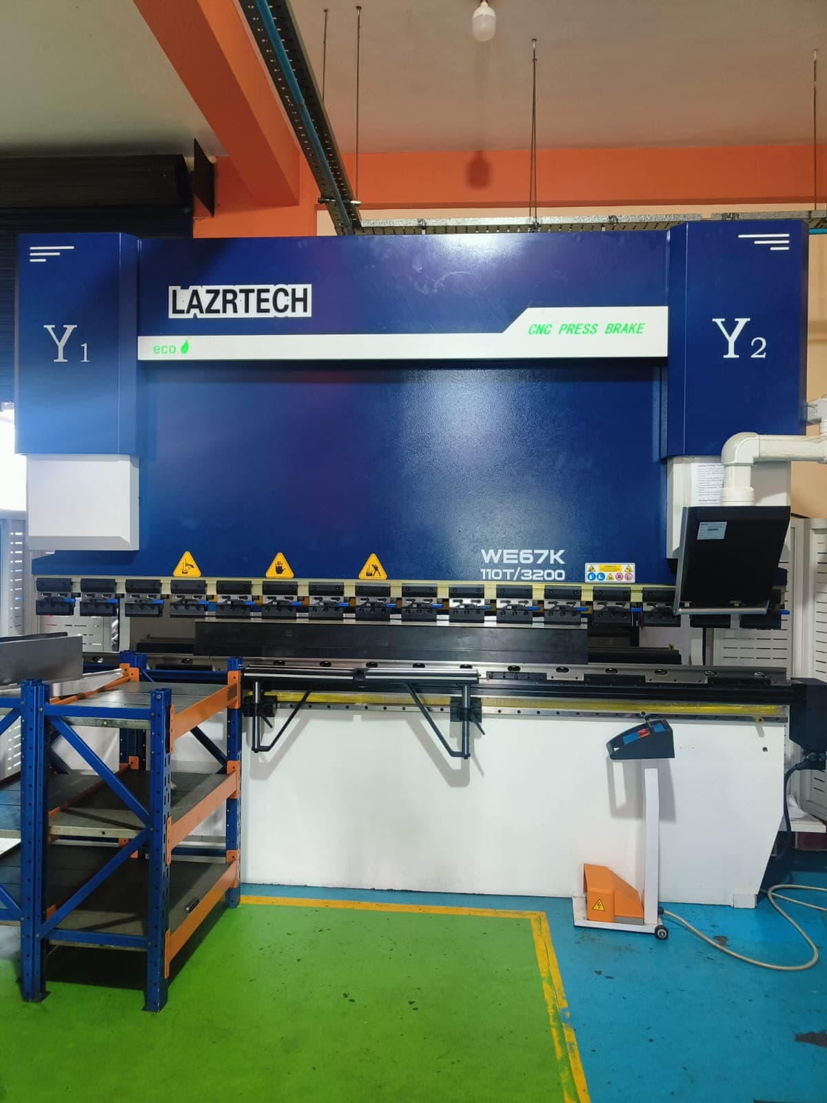 CNC Bending Machine